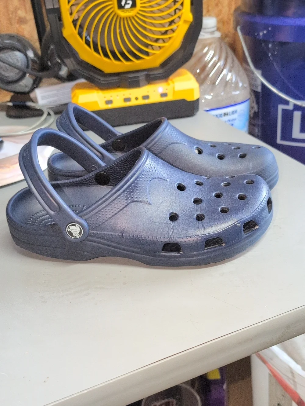 CROCS (Sz.8)  Classic Clog - Black